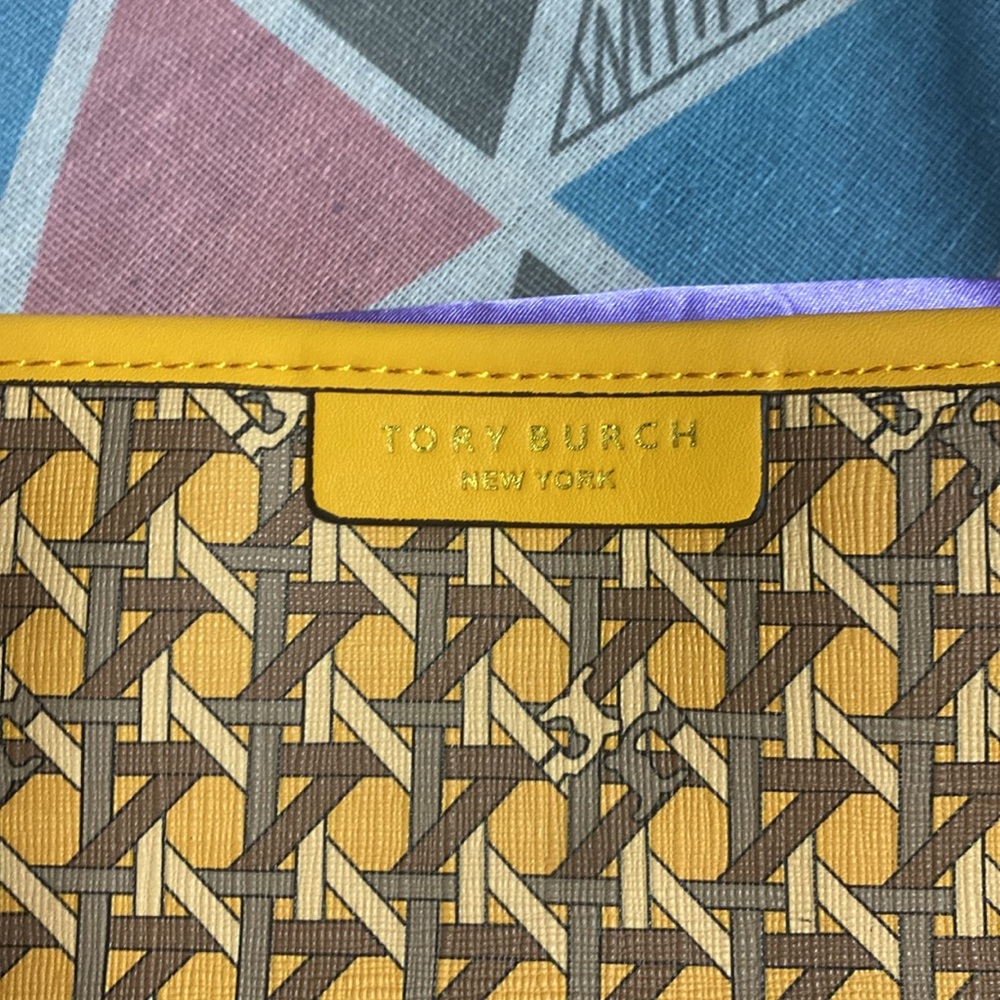 Tory Burch Ever Ready Basketweave Print Large Zipped Tote Sunset Glow With Pouch - Picture 4 of 9